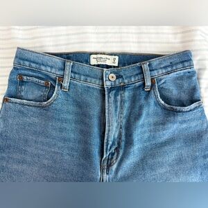 Abercrombie and Fitch Jeans Straight leg. Curvy Love